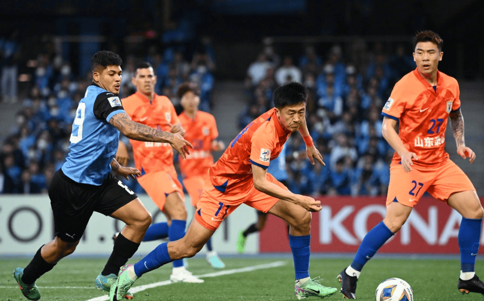 爱游戏足球体育-冲刺阶段体能课后，曼城强势反弹备战亚冠，压力陡增，年轻球员得到机会-爱游戏足球体育