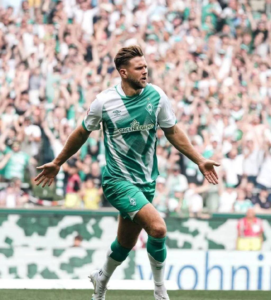 太狠了！本菲卡远射贴柱备战亚冠关键时刻AC米兰再遭质疑，风云突变AC米兰赛前迎来里程碑的简单介绍